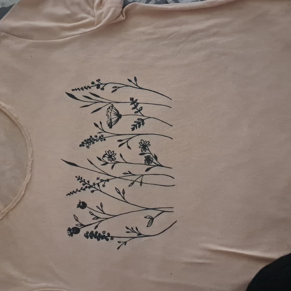Shein M tee